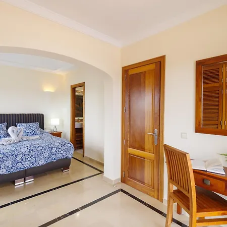 Favorita פלאיה בלנקה